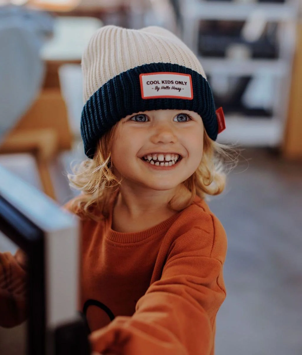 Bonnet Grandma Navy - Image 3